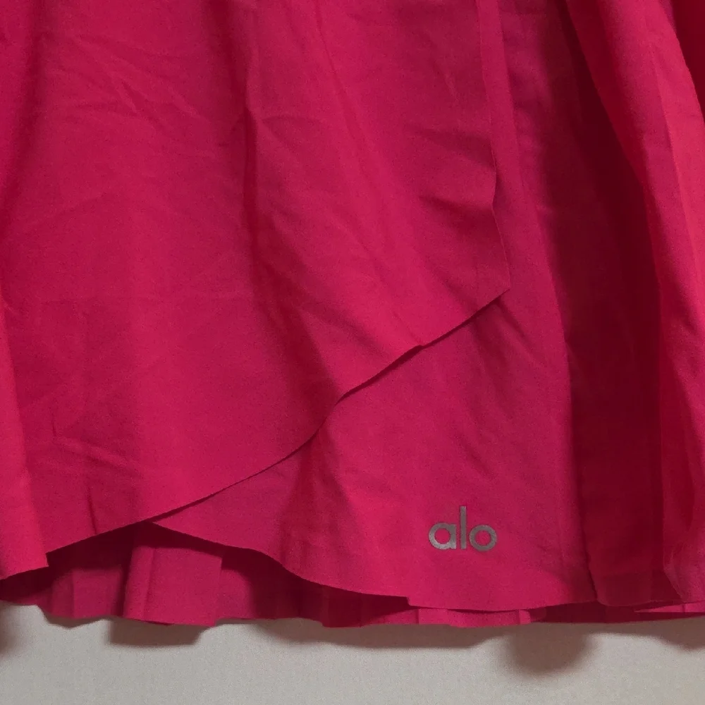 ALO Yoga Vibrant Pink Mini Skirt